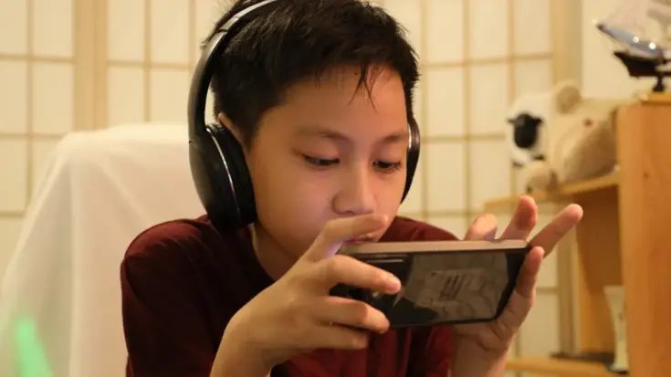 Game Online Berdampak Buruk? Ini Cara Orang Tua Bijak Mengatasinya!