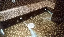 Contoh jacuzzi. Perlukah instalasi pipa air panas untuk kolam renang air panas?