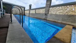 Kolam renang rooftop. Ini alasan air kolam renang rooftop dingin.