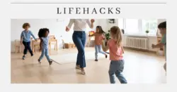 gambar pengasuh dan anak-anak sedang bermain bersama. mereka menggunakan fasilitas daycare di kantor